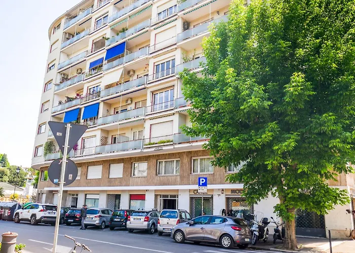 Central Boutique Apartment For2